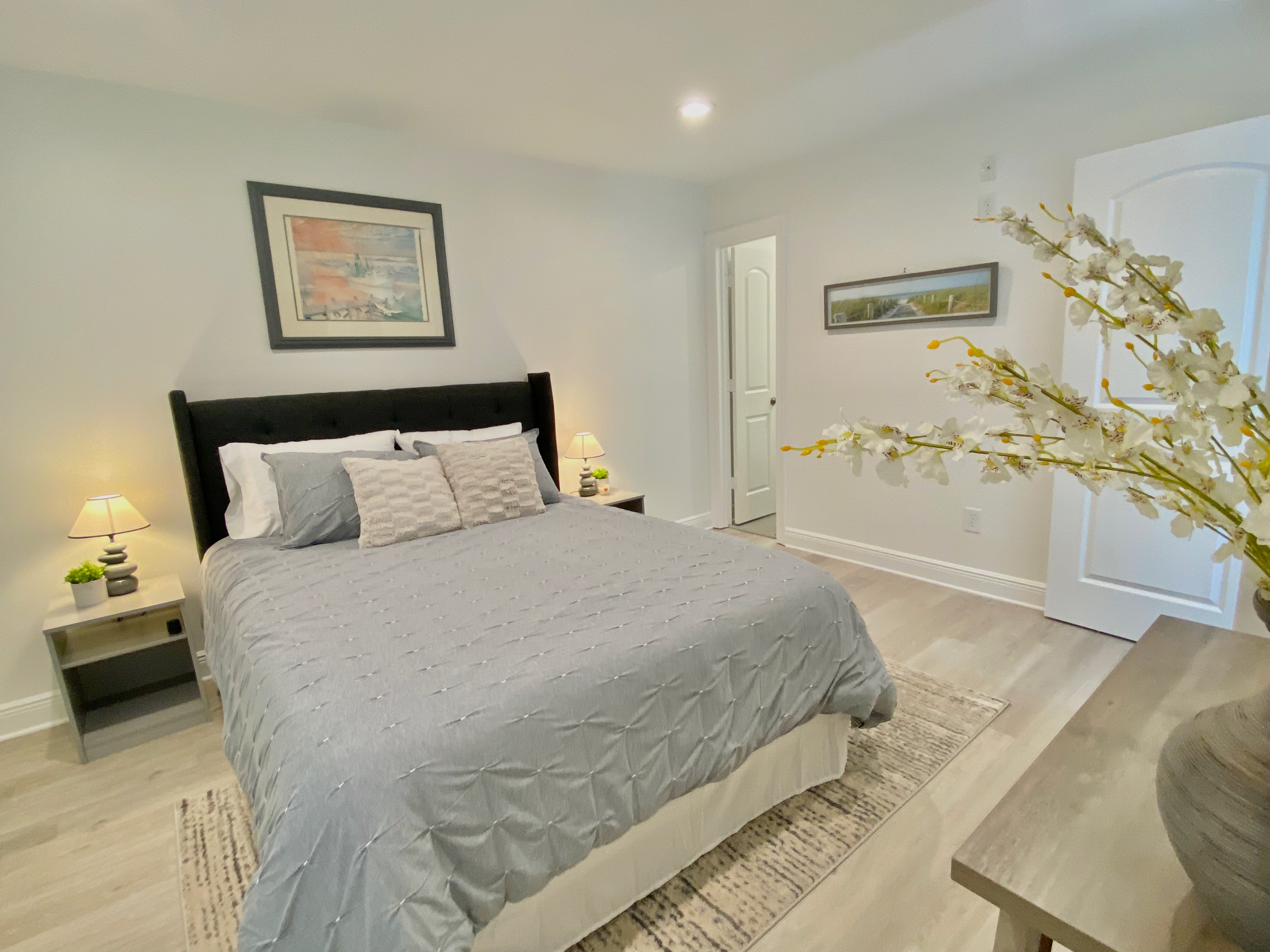 Coastal master bedroom