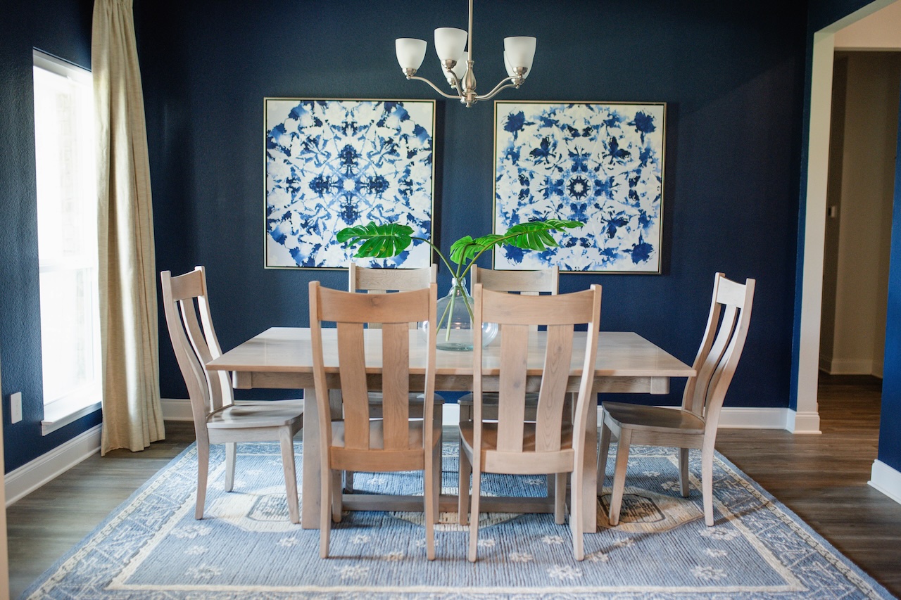 From Maple to Palm: A Tale of Two Luxurious Rooms