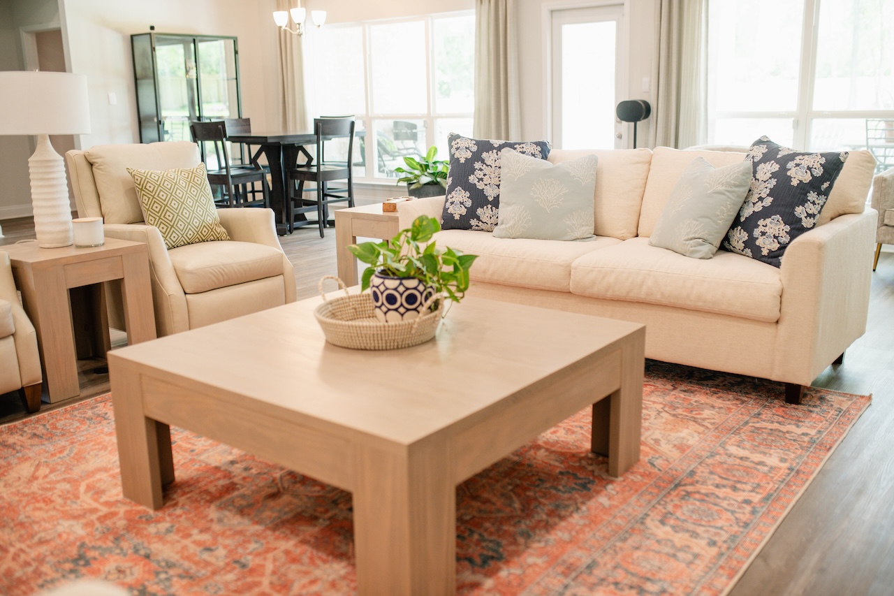 The Luxurious Living Room: Why Custom Pieces Make All the Difference